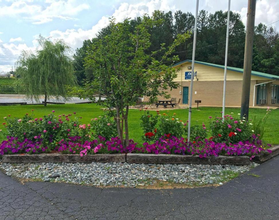 America's Best Value Inn Heflin Exterior foto